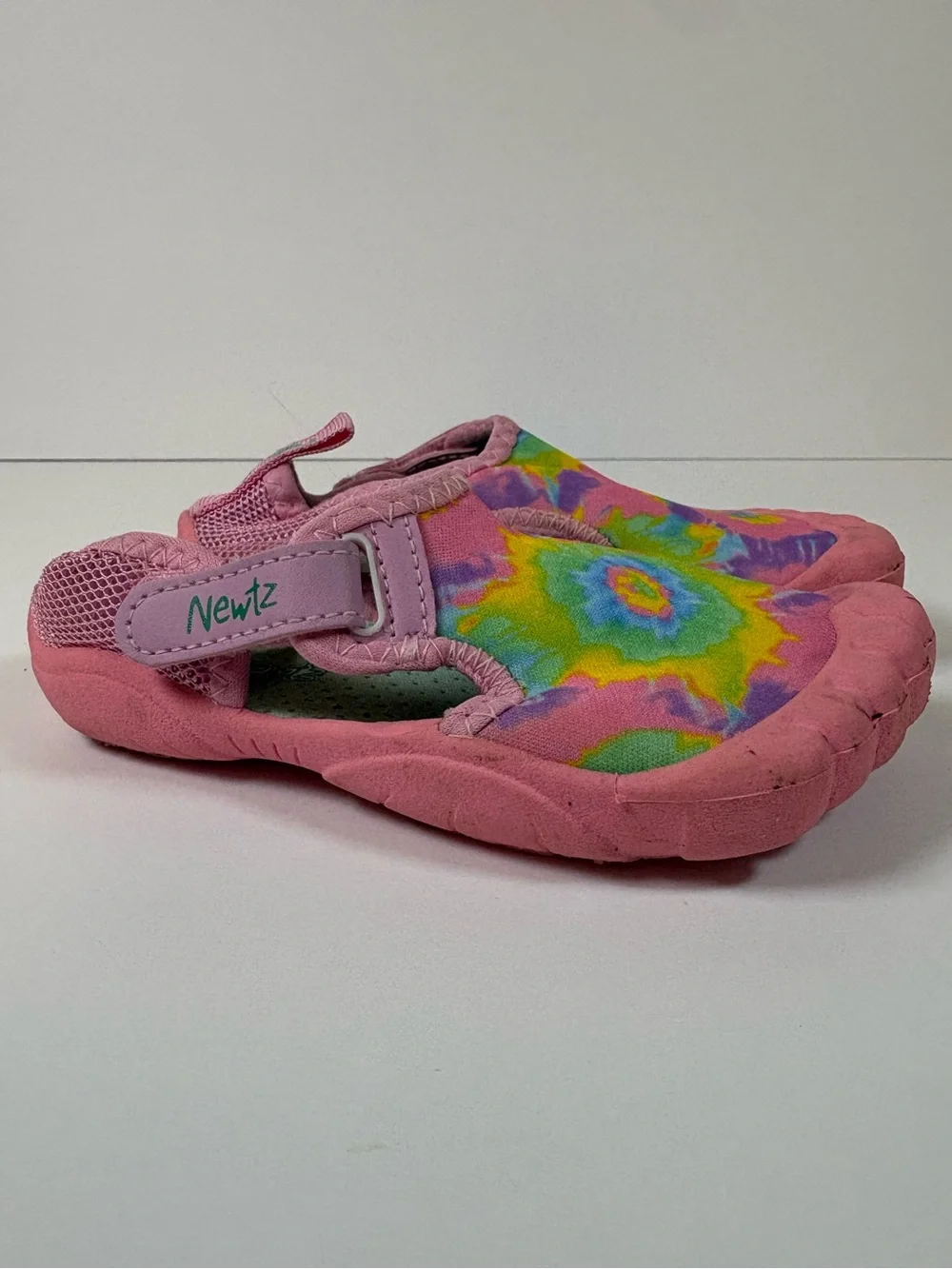 Newtz Pink Tie Dye Toddler Water Shoes Size 7/8 Beach Poolside Vacation